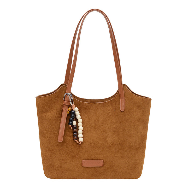 Damen modische Shopper-Tasche aus hochwertigem Wildleder mit verspieltem Anhänger Nord Taschen