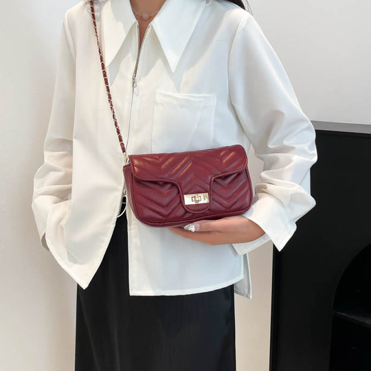 Damen modische Umhängetasche mit eleganter Steppstruktur und hochwertigem Metallverschluss Nord Taschen