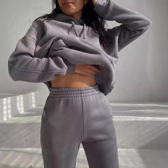 Damen Oversize Loungewear-Set aus weichem Baumwollmischfleece mit Kapuzenpullover und schmal zulaufender Jogginghose Nord Taschen