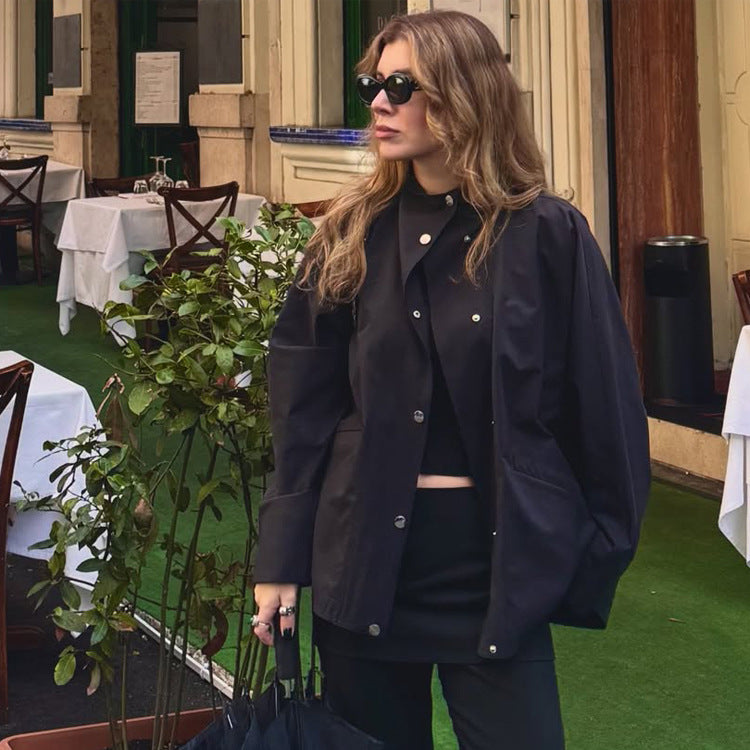 Damen Oversize-Hemdjacke mit Stehkragen, kastiger Silhouette und Druckknopf-Leiste Nord Taschen