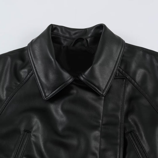 Damen Kurzjacke aus Lederimitat mit Taillengürtel und Oversize-Ärmeln Nord Taschen