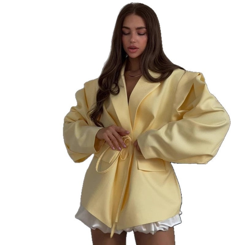 Damen Oversized Blazerjacke mit Taillengürtel und Ballonärmeln Nord Taschen