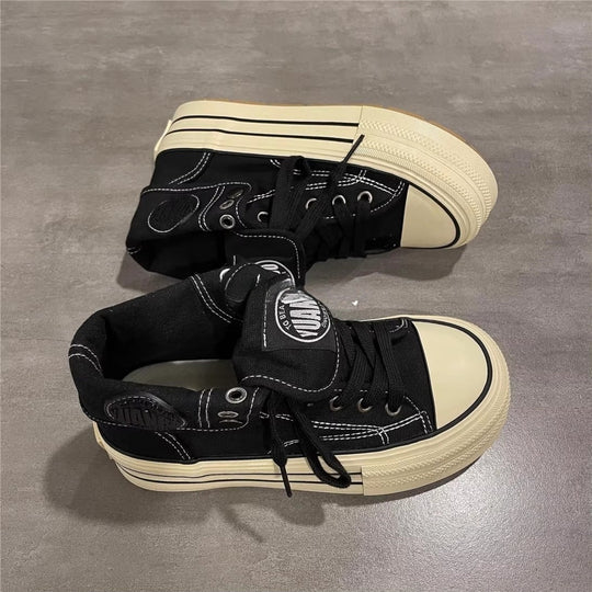 Damen Hohe Sneaker mit coolem Vintage-Design und praktischer Schnürung