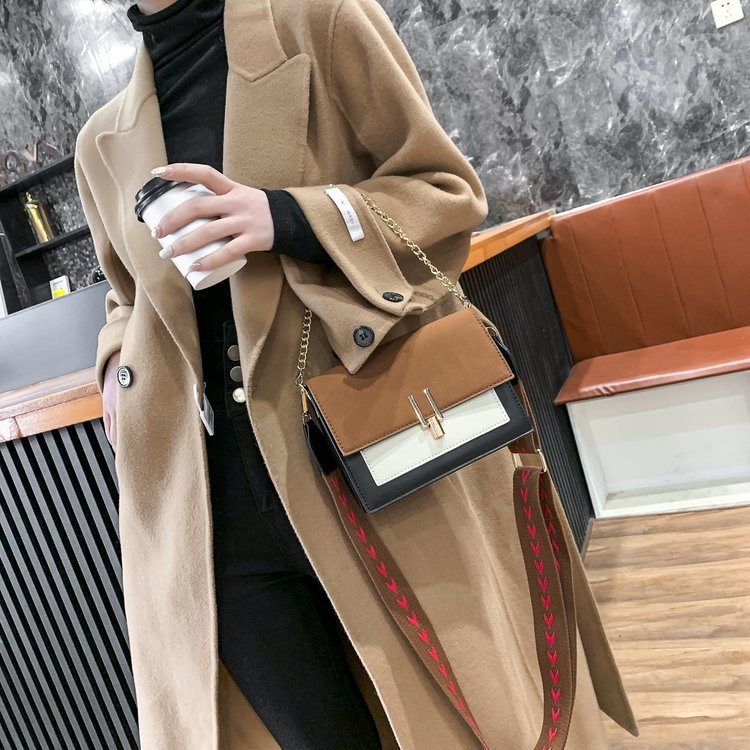 Damen umhängetasche mit elegantem Klappenverschluss Nord Taschen