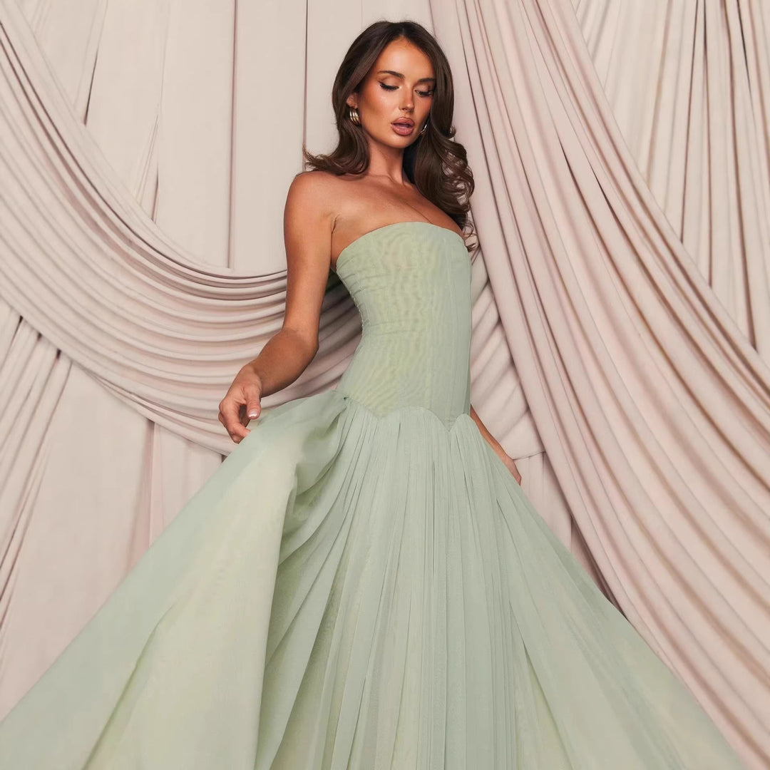 Damen elegantes, trägerloses Maxikleid mit fließendem Tüllrock