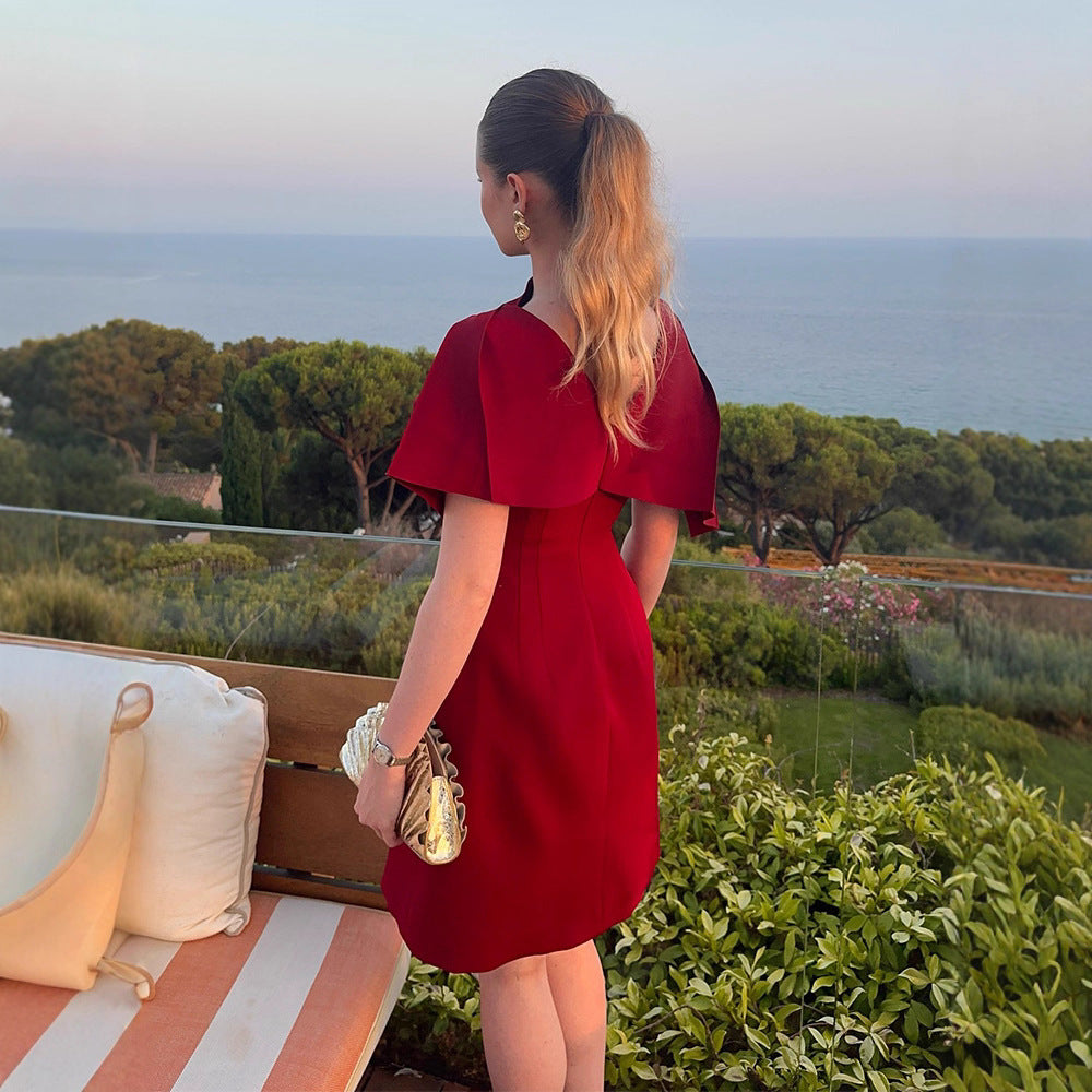 Damen Elegantes Cape-Kleid mit taillierter A-Linie und Stehkragen Nord Taschen