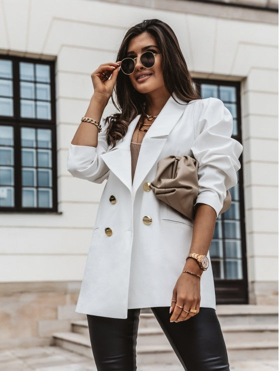 Damen Oversize-Blazer doppelreihig mit gerafften Ärmeln, Notch-Revers und goldfarbenen Zierknöpfen Nord Taschen