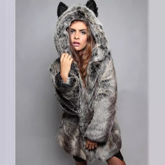Damen Kurze Kapuzenjacke aus veganem Hochflor-Kunstpelz mit Katzenohren und taillierter Silhouette Nord Taschen