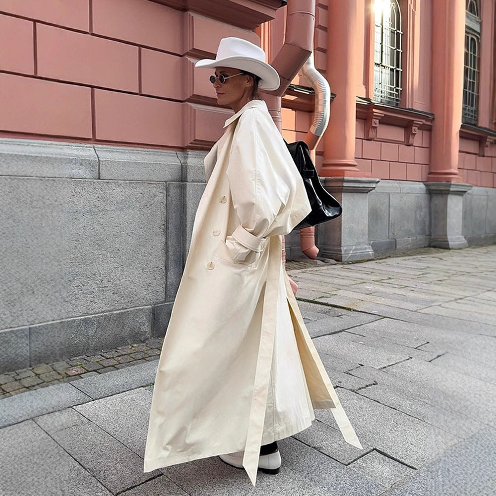 Damen Maxilanger taillierter Trenchcoat aus leichter Baumwollmischung mit Bindegürtel Nord Taschen