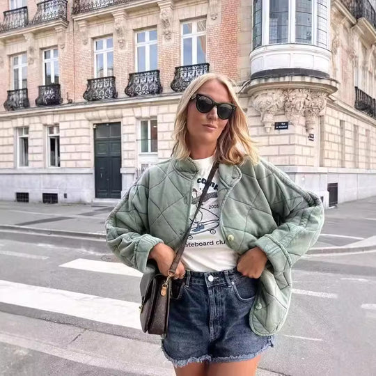 Damen Gepolsterte Steppjacke mit Stehkragen und Oversize-Schnitt Nord Taschen