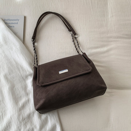 Damen Umhängetasche aus luxuriösem Kunstleder mit eleganter Kettenverzierung Nord Taschen