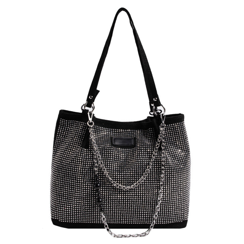 Damen Glamouröse Handtasche mit Kettenverzierung Nord Taschen
