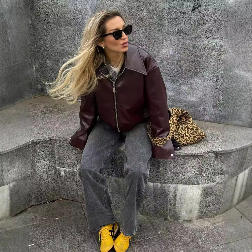 Damen 500+ leichte oversize Kunstleder‑Blousonjacke mit Hemdkragen, Reißverschluss und elastischem Saum Nord Taschen