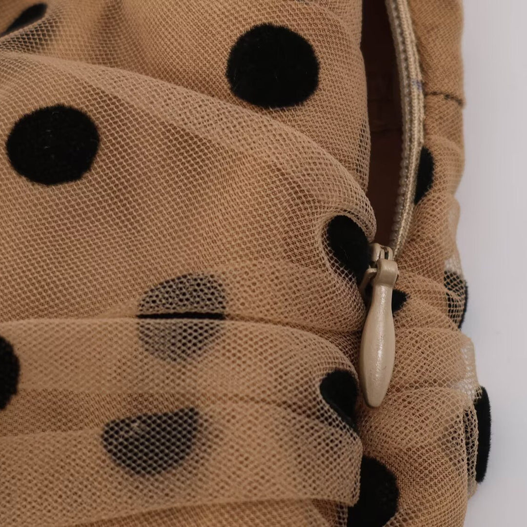 Damen Gepunktetes Stufen‑Tüllkleid mit V‑Ausschnitt und transparenten Ballonärmeln Nord Taschen