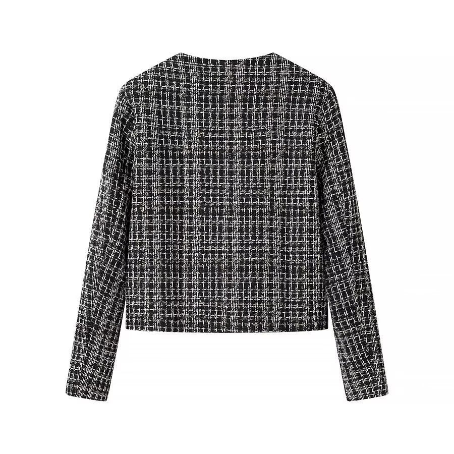 Damen Kurze Bouclé-Tweed-Jacke mit Rundhals, dekorativen Zierknöpfen und aufgesetzten Taschen Nord Taschen