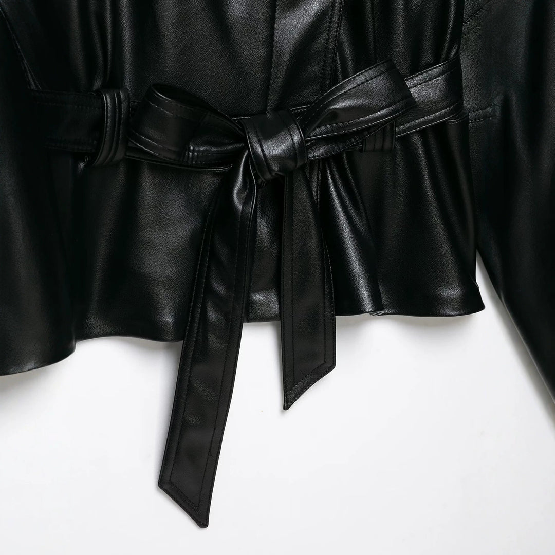 Damen Taillierter Kunstleder-Blazer mit Bindegürtel und Schalkragen Nord Taschen