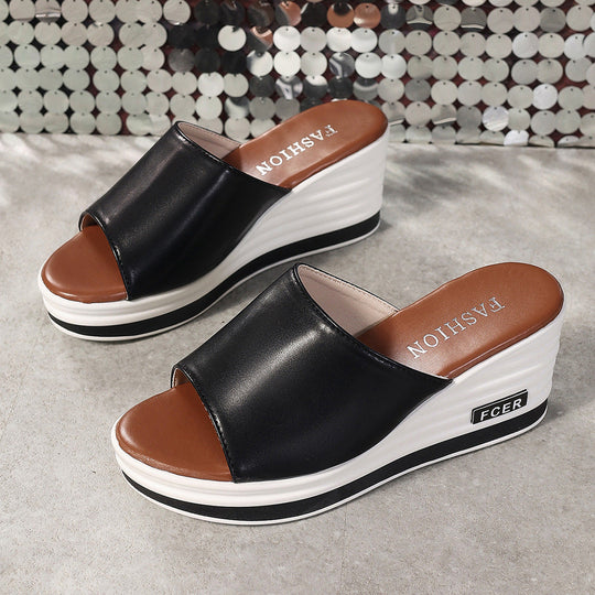 Orthopädische Sandalen mit quadratischer Spitze