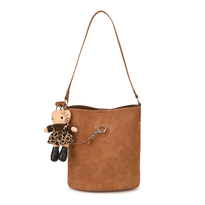 Damen modische Beuteltasche mit verspieltem Anhänger Nord Taschen