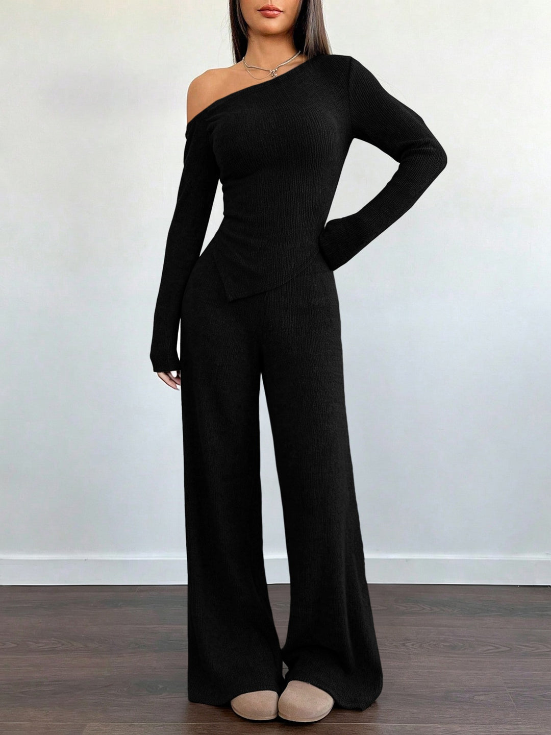 Damen Asymmetrisches Strick-Lounge-Set mit One-Shoulder-Oberteil und weitem Bein Nord Taschen