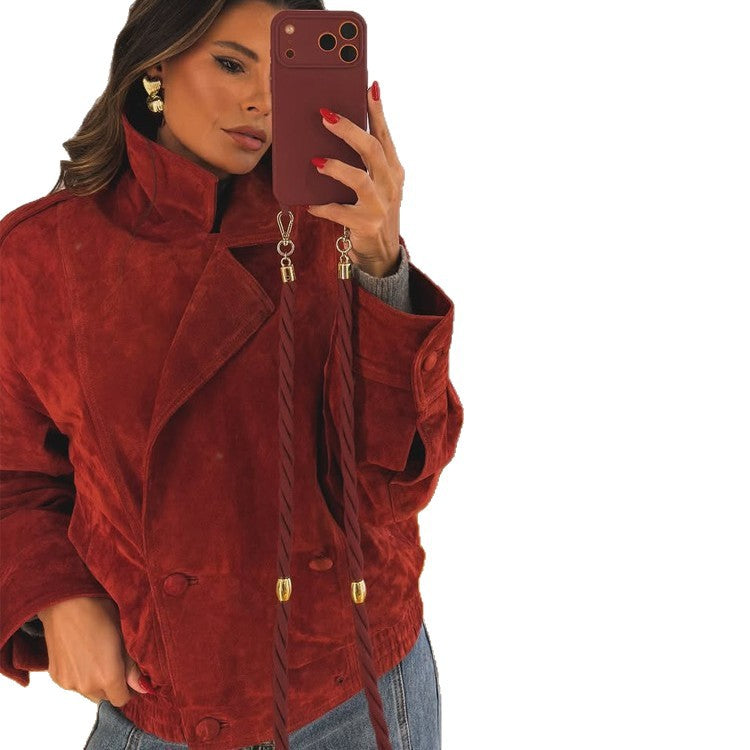 Damen gekürzte Velourslederjacke mit hohem Kragen und doppelreihiger Knopfleiste Nord Taschen