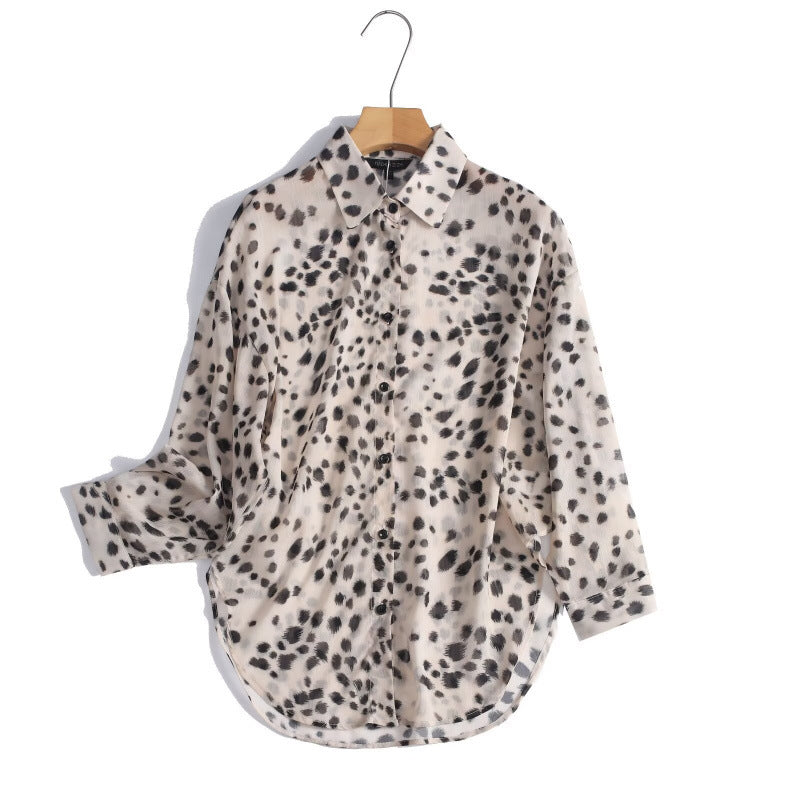 Damen Oversize-Hemdbluse mit Dalmatiner-Print und abgerundetem Saum Nord Taschen