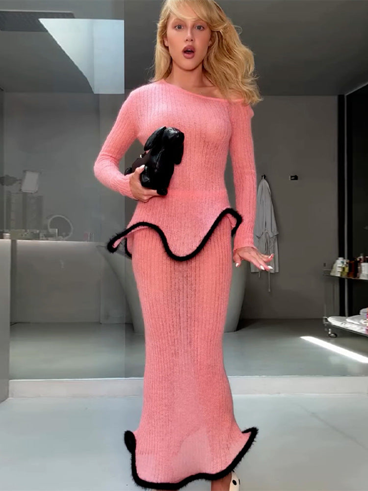 Damen Figurbetontes langes Rippstrick-Kleid mit asymmetrischem Ausschnitt, Volant‑Peplum und kontrastierender Kederkante Nord Taschen