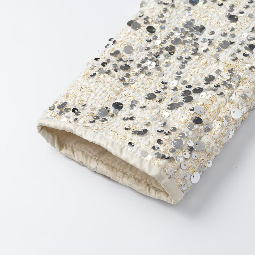 Damen Kurzjacke aus Bouclé mit Paillettenbesatz, Zierperlenknöpfen und Taillengürtel Nord Taschen