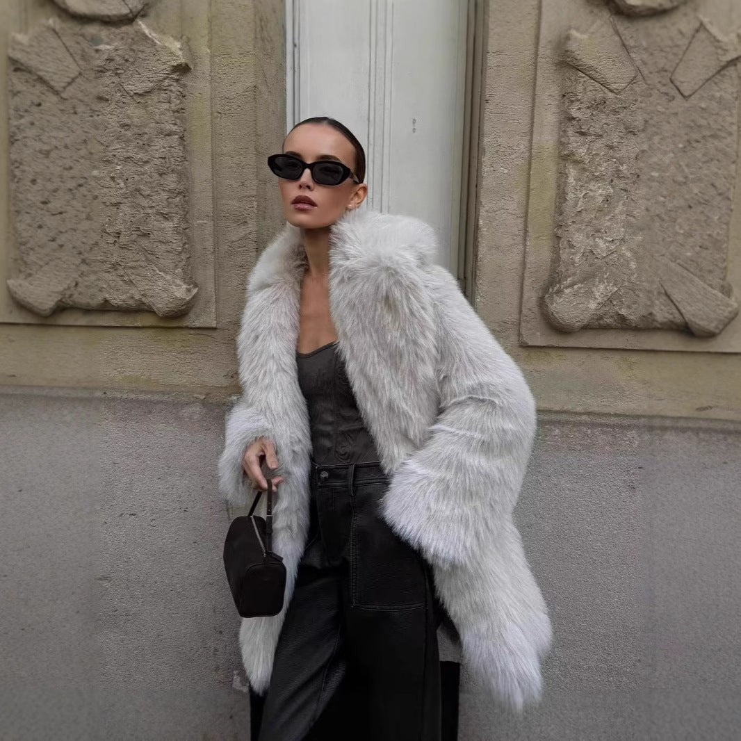 Damen Langfloriger Oversize Kunstpelz‑Mantel mit Boxy‑Silhouette und offenem Schnitt Nord Taschen