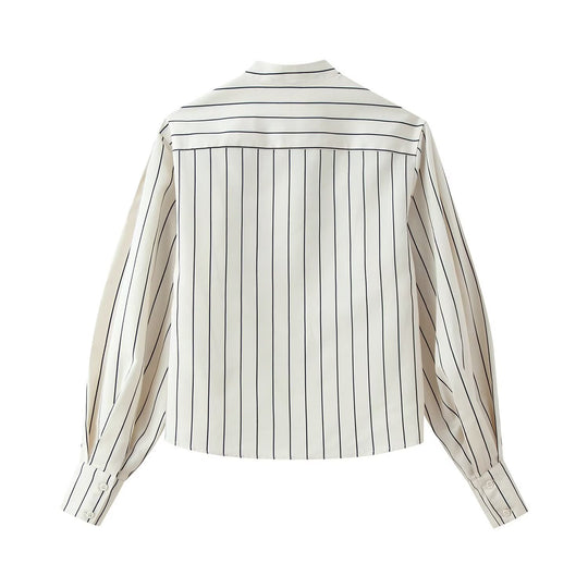 Damen Gestreifte Standkragen‑Bluse mit verdeckter Knopfleiste und Ballonärmeln Nord Taschen