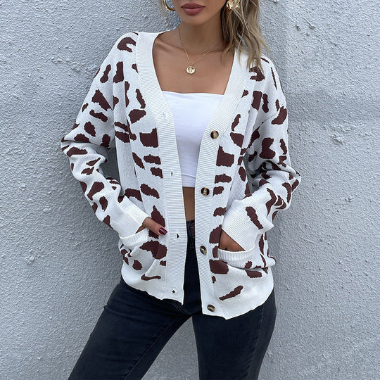 Damen Feinstrick-Cardigan mit kastiger Passform, V‑Ausschnitt und Animal-Jacquard Nord Taschen