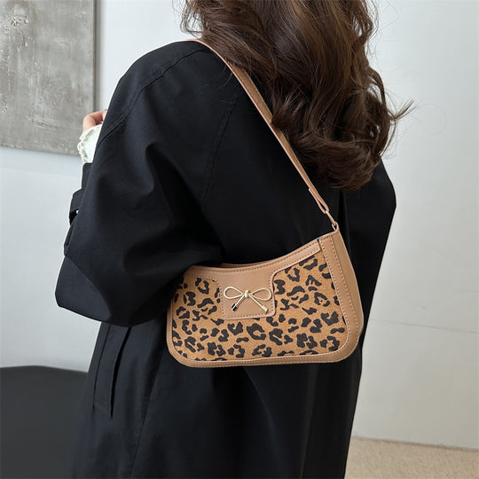 Damen Umhängetasche mit Leopardenmuster und elegantem Kettenriemen Nord Taschen