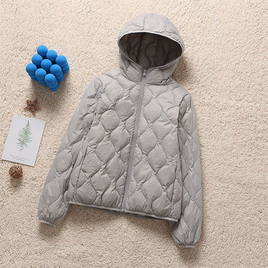 Damen Gesteppte Kapuzenjacke mit organischer Tropfensteppung und komprimierbarer Thermofüllung Nord Taschen