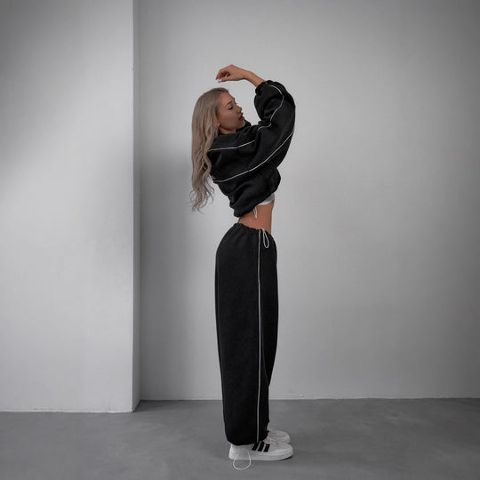 Damen cropped Zip-Kapuzenjacke mit Tunnelzug-Bund, oversized Ärmeln und kontrastierender Paspel Nord Taschen