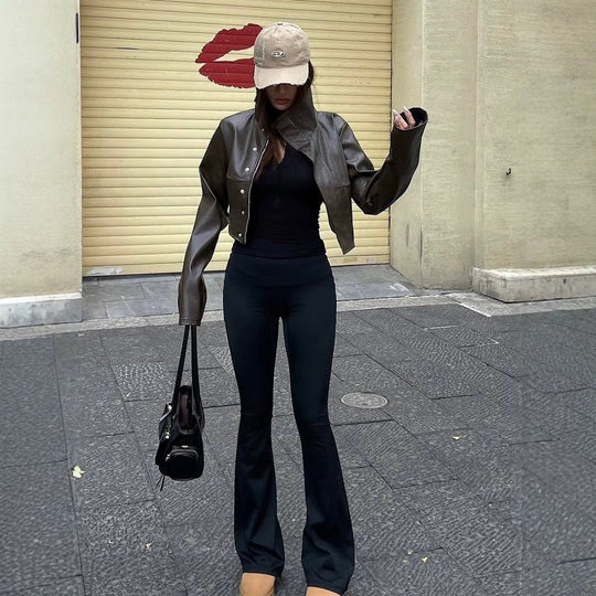 Damen Cropped Kunstleder‑Corsagenjacke mit hohem Stehkragen und verlängerten Ärmeln Nord Taschen