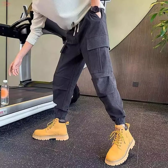 Herren Cargo-Jogginghose aus Cordoptik mit Mehrfach‑Taschen und elastischem Saum Nord Taschen