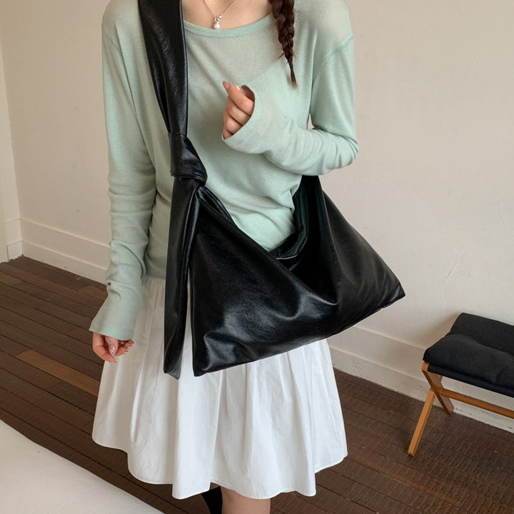 Damen Hobo-Tasche aus weichem Kunstleder mit formschönem Design Nord Taschen