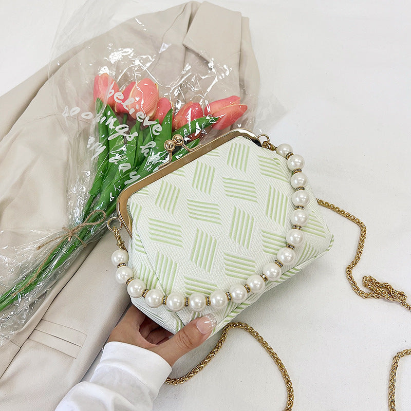 Damen Handtasche mit Perlenverzierung Nord Taschen