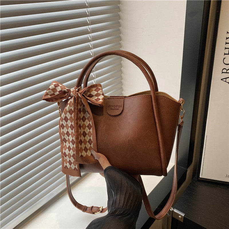 Damen Henkeltasche mit modischem Schleifendetail und abnehmbarem Schulterriemen Nord Taschen