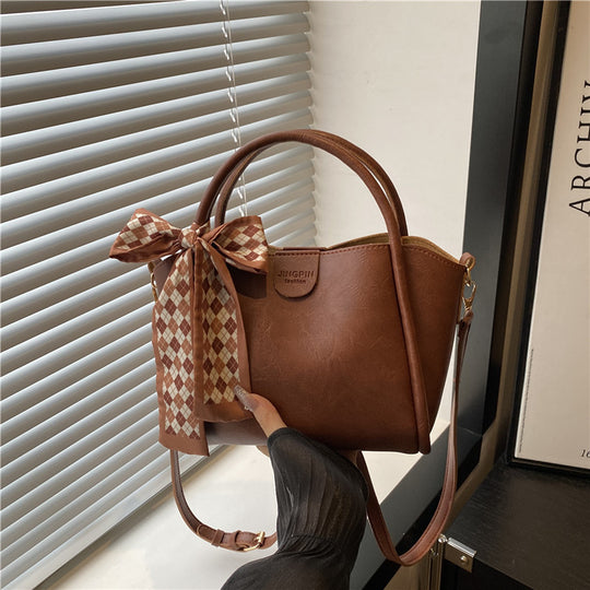 Damen Henkeltasche mit modischem Schleifendetail und abnehmbarem Schulterriemen Nord Taschen