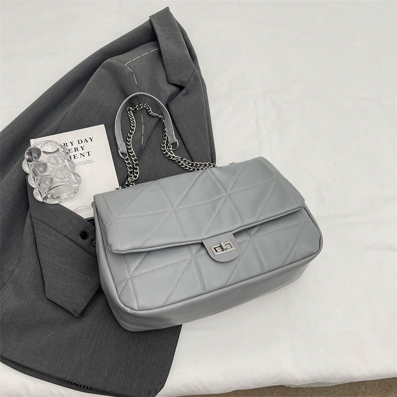 Damen elegante Schultertasche mit ausgeklügeltem Steppmuster Nord Taschen