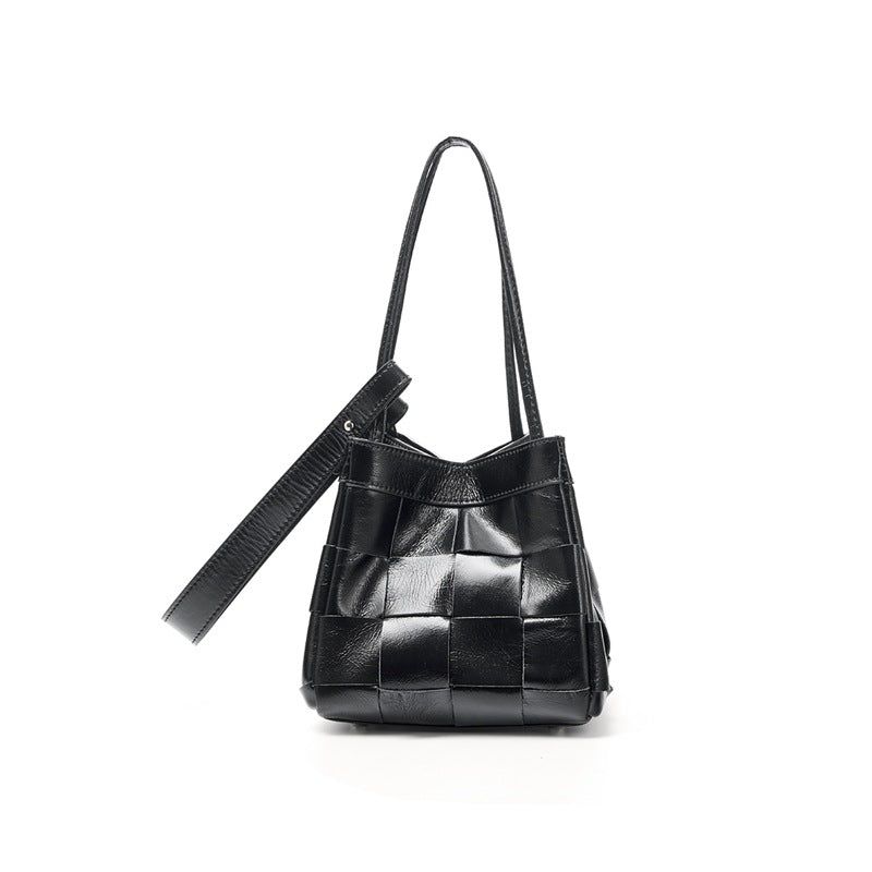 Damen trendige Schultertasche im modernen Flecht-Design Nord Taschen