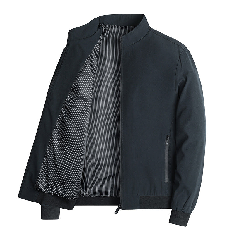 Herren leichte Blousonjacke mit Stehkragen, gestreiftem Innenfutter und Reißverschlusstaschen Nord Taschen