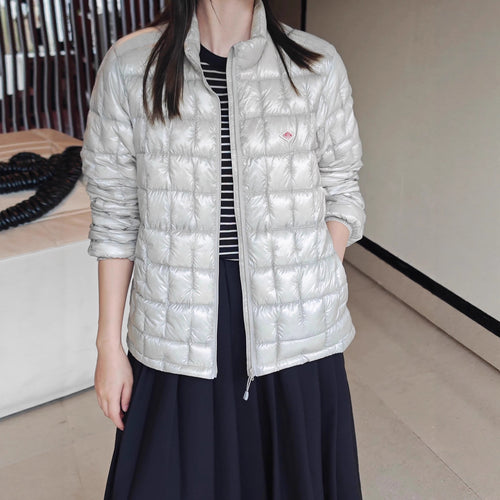 Damen Modische Steppjacke mit glänzender Oberfläche Nord Taschen