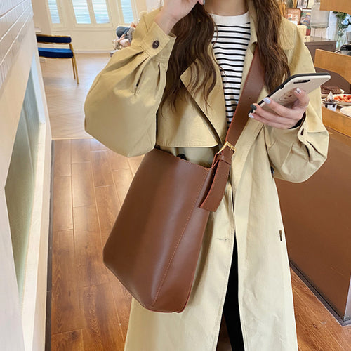 Damen elegante Hobo-Tasche aus hochwertigem Kunstleder mit verstellbarem Schulterriemen Nord Taschen