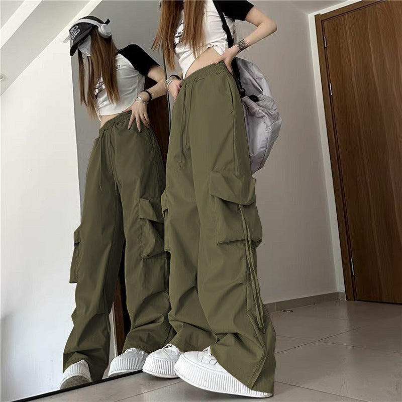 Damen Cargo-Hose im urbanen Stil mit weitem Schnitt und praktischen Seitentaschen