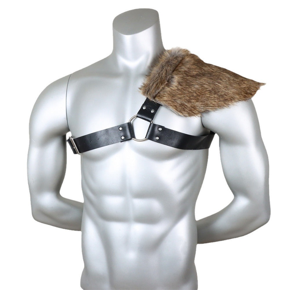 Herren asymmetrisches Schulterharness mit Kunstfell‑Schultercape und verstellbaren Lederriemen Nord Taschen