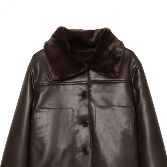 Damen Kurzjacke aus Lederoptik mit Teddy-Futter, aufgesetzten Taschen und Umlegekragen Nord Taschen
