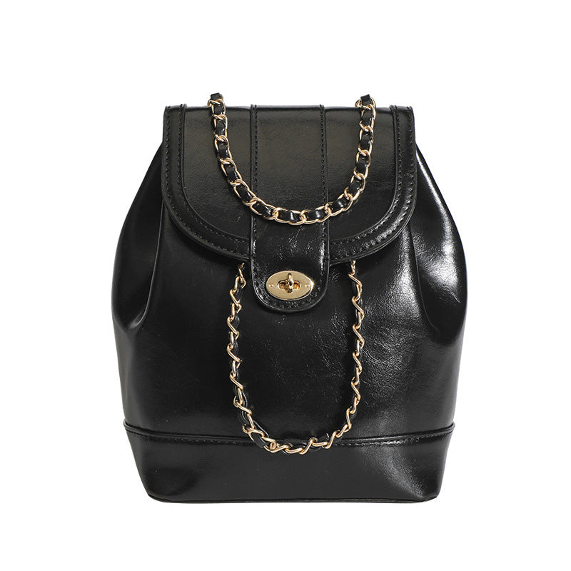 Damen Rucksacktasche mit elegantem Kettenakzent und raffiniertem Klappverschluss Nord Taschen