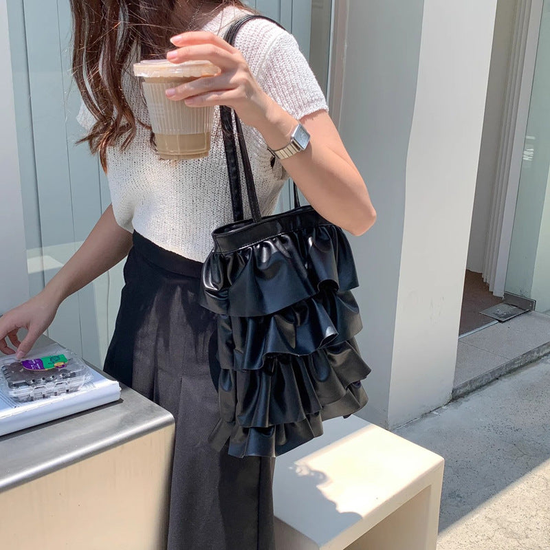 Damen Rucksackhandtasche mit eleganter Rüschendetail Nord Taschen