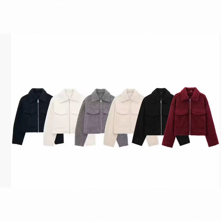 Damen 40+ kurze Woll‑Blousonjacke mit goldfarbenem Reißverschluss und aufgesetzten Pattentaschen Nord Taschen